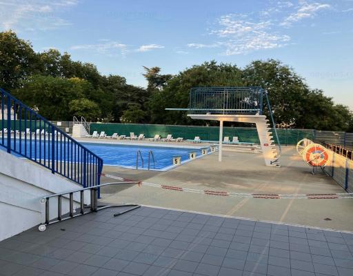 Piscine de la Charbonnire à Ancenis. photo 3