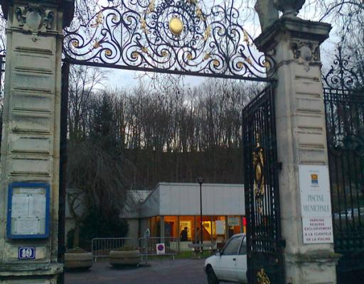 Piscine de Svres à Svres. photo 3